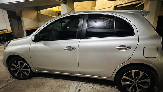 NISSAN MARCH 1.6 SL 16V FLEX 4P MANUAL NISSAN MARCH 1.6 SL 16V FLEX 4P MANUAL